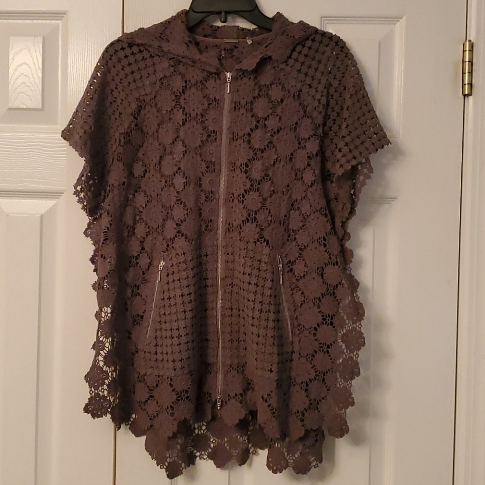 Elie Tahari Lace Jacket with Hood - xs